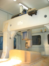 Frezarka wieloosiowa CNC Frezarka wieloosiowa CNC